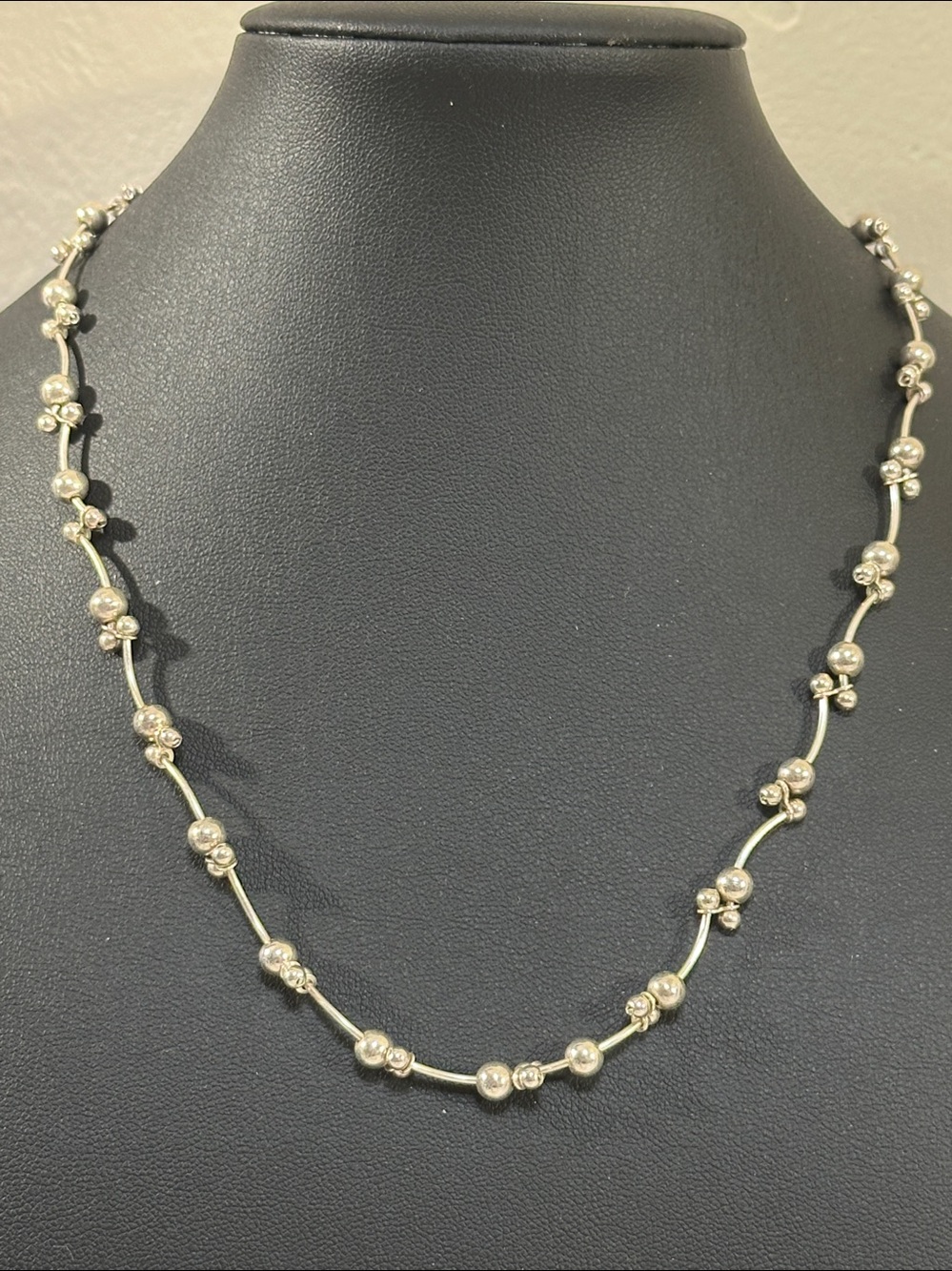 Premier Designs PLAYFUL Retired Vintage Silver Tone Necklace